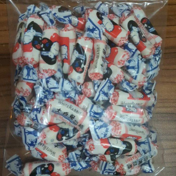 

Jangan Lewatkan Promo permen kelinci susu white rabbit candy 37SVHB