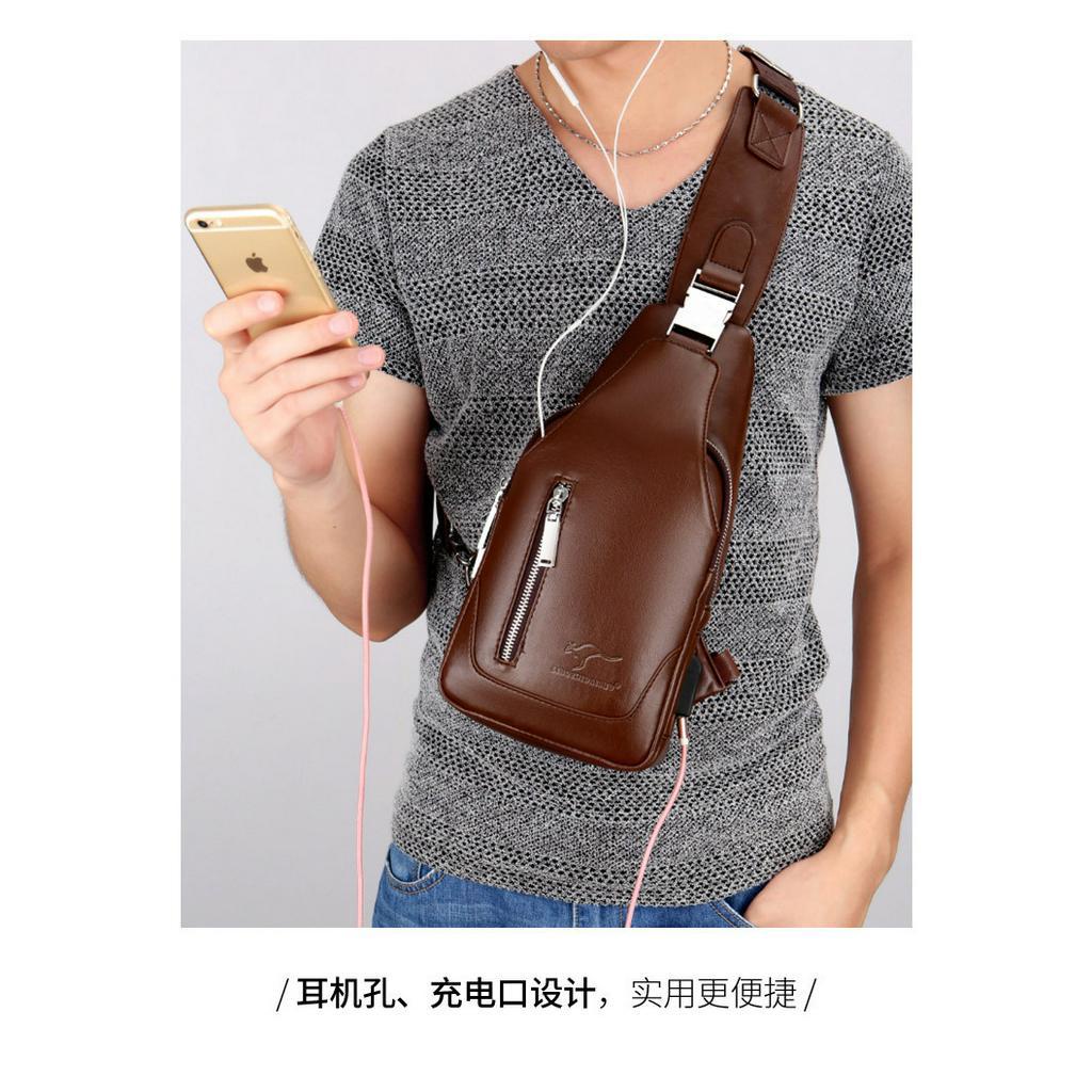 Tas Slempang Pria Kulit Dengan Lubang Headset &amp; USB Charger SH662