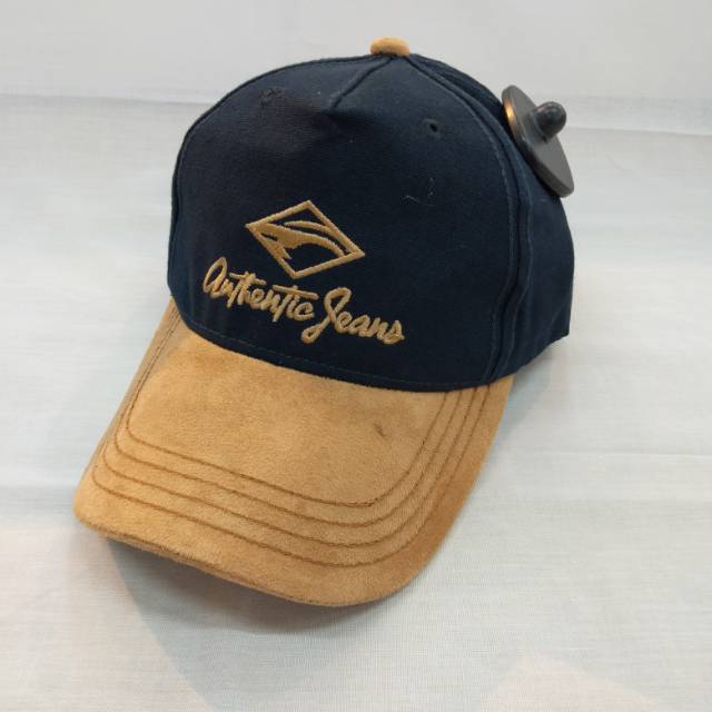 Topi Cardinal