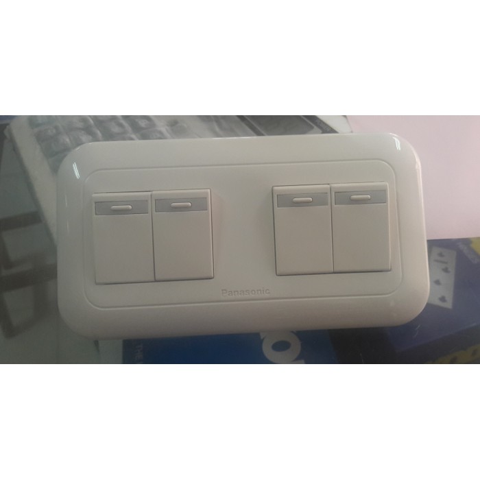 Perlengkapan Listrik - Saklar Broco - Saklar Saklar Seri + Saklar Seri Panasonic Wide Series Produk