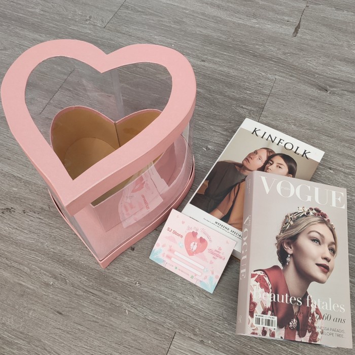 

Box kotak hampers valentine anniversary ulang tahun buket bunga kado