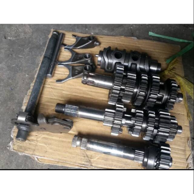 Gear Gigi Rasio Set MegaPro MonoShock / Verza Original