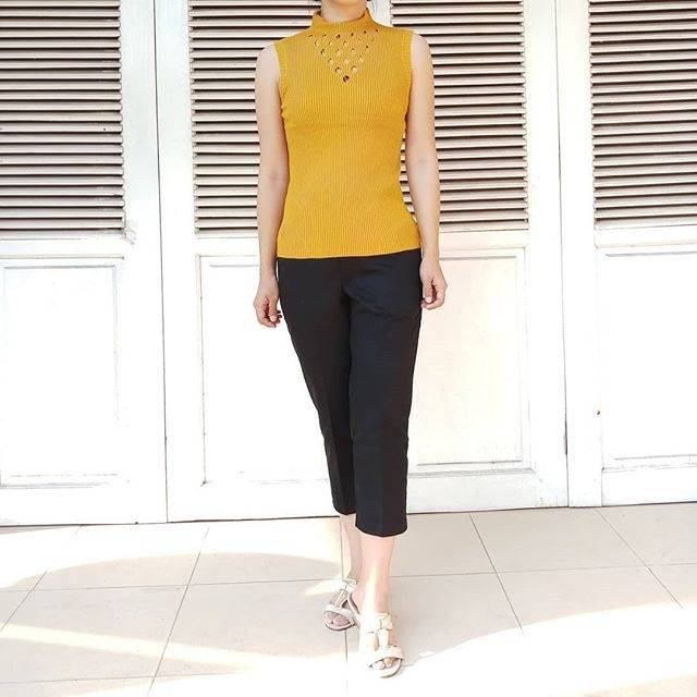 Triangle Knit Blouse /Blouse Rajut import