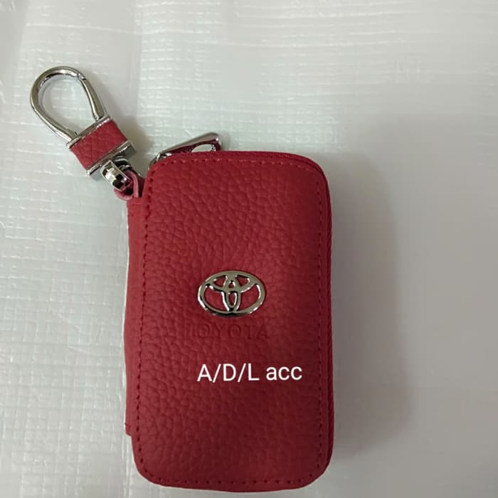 Dompet KULIT Stnk plus gantungan kunci REMOTE logo toyota warna merah