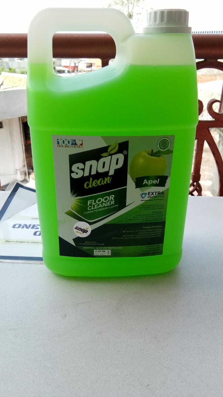 Snap Clean Floor Cleaner Sabun Pel Lantai