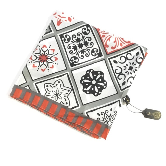 Hijab segi empat motif yeffa al amany