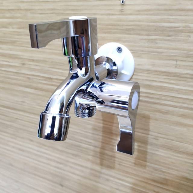 Kran Cabang Shower - Kran Double Engkol Kran Stainless