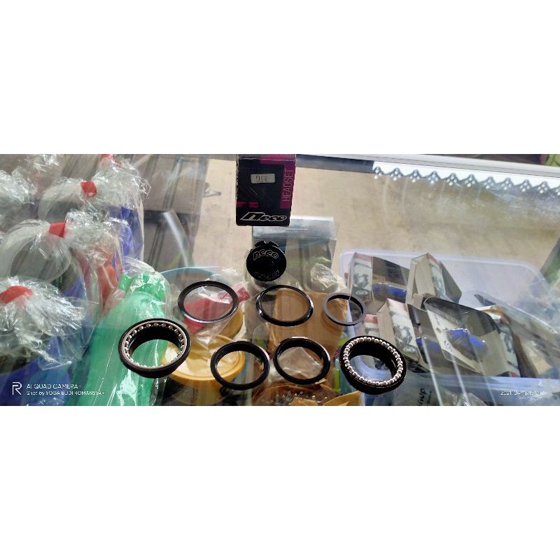 Headset Neco ' Oversize Biasa Integrated Peloran