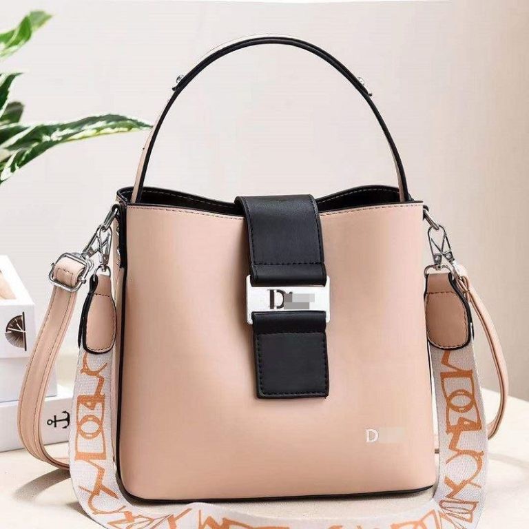 BQ 3084 LT 1345 GI 88073 CR 7490 GT 1807 RISCE TAS SELEMPANG TALI MOTIF IMPORT WANITA JT EL 5781