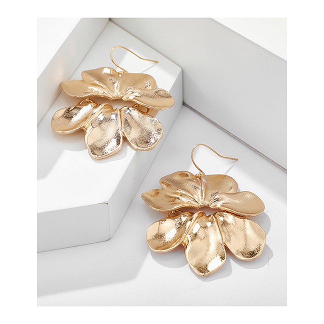 LRC Anting Gantung  Fashion Golden Alloy Large Flower Petal Earrings D64409