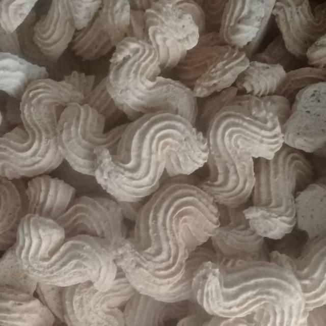 

Kue tradisional S kelapa/roti S