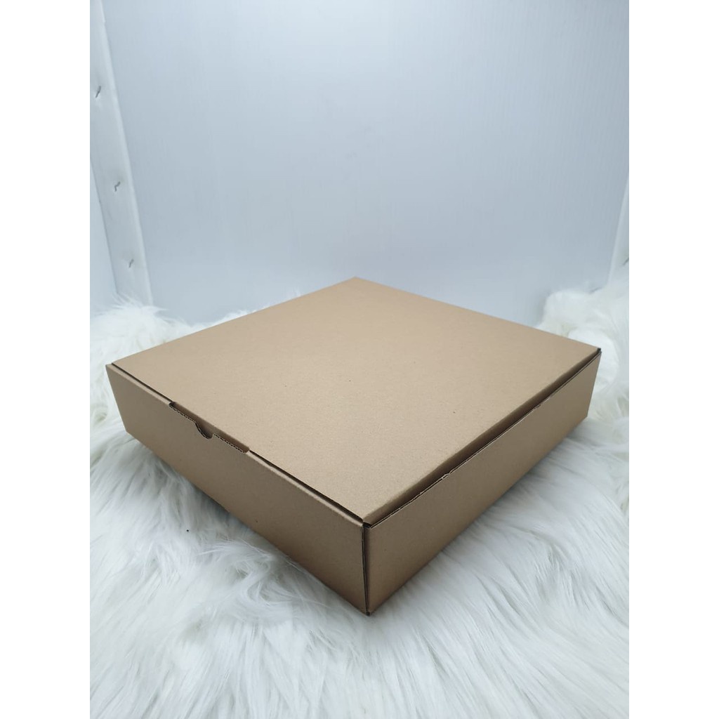 

Kardus Box ukuran 20x12x15 cm Die Cut untuk kotak Aksesoris dll, model box pizza