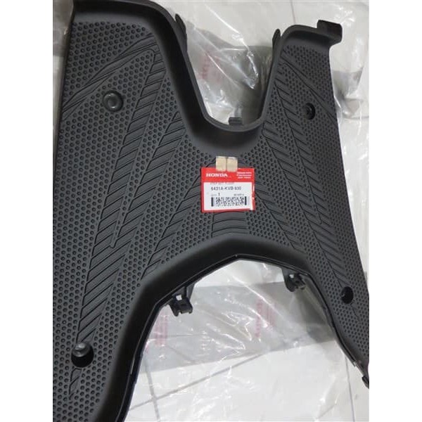 BORDES / STEP ATAS HONDA VARIO 110 CW LAMA KVB ORIGINAL AHM