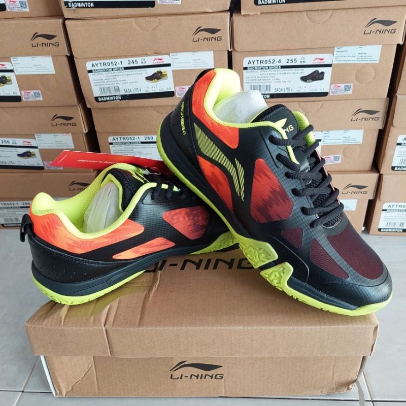 Sepatu badminton lining saga lite original saga lite 4