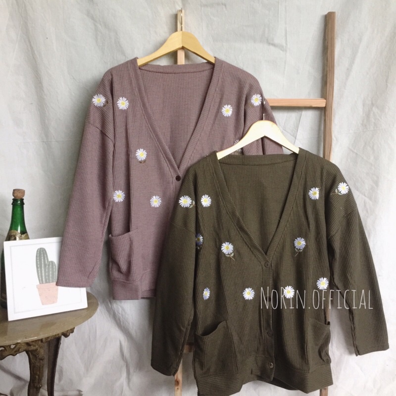 Daisy Cardi by Norin.official / Cardigan Rajut Daisy Kardigan Bunga Daisy Uniqlo Korea