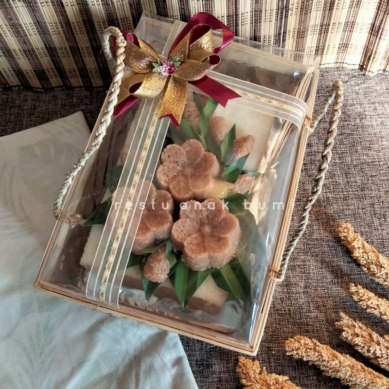 

Besek Hantaran Nikah 20x30/hantaran/nikahan/seserahan/hampers/bingkisan/wedding/hadiah/giftbox/keranjang/wadah makanan/gift/sembako/roti/cake/nasi/catering/nasi box/food/lamaran/tradisi/craft