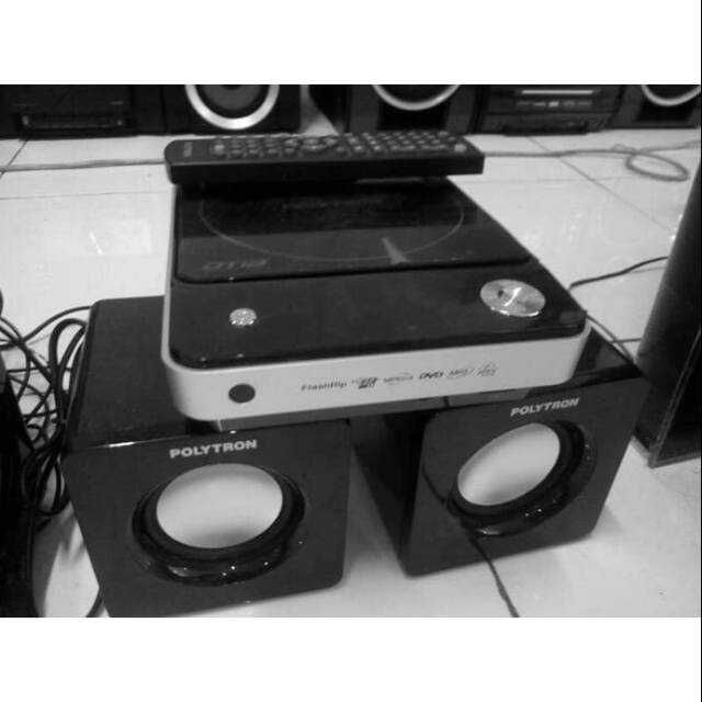 Polytron Home Theater DTIB 3300 (speaker + DVD player)