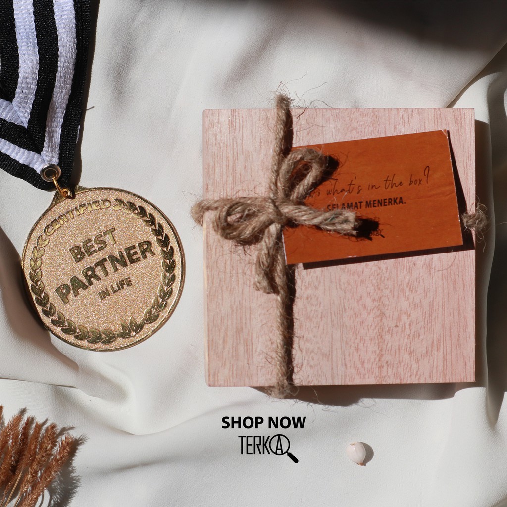 

Best Partner In Life Medali // Medali Kado // Hadiah Ulang Tahun // Hadiah Ulang Tahun Pacar Teman Sahabat