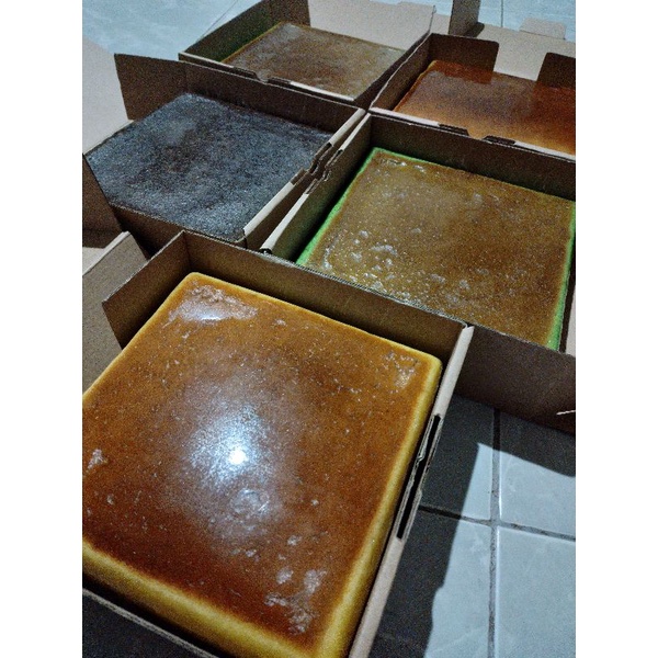 

KUE LAPIS PONTIANAK UKURAN 20 CM