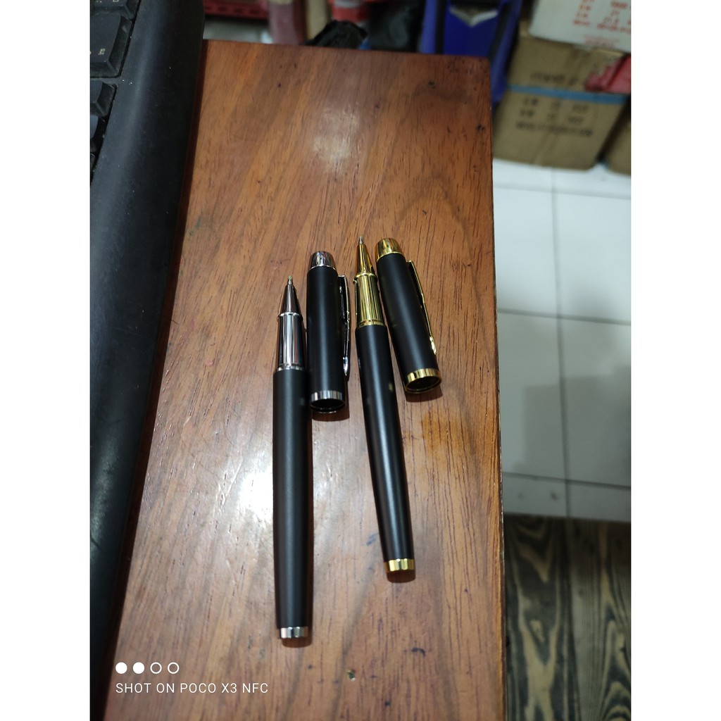 

balpoint roller ball im taiwan klip emas atau klip silver untuk tanda tangan