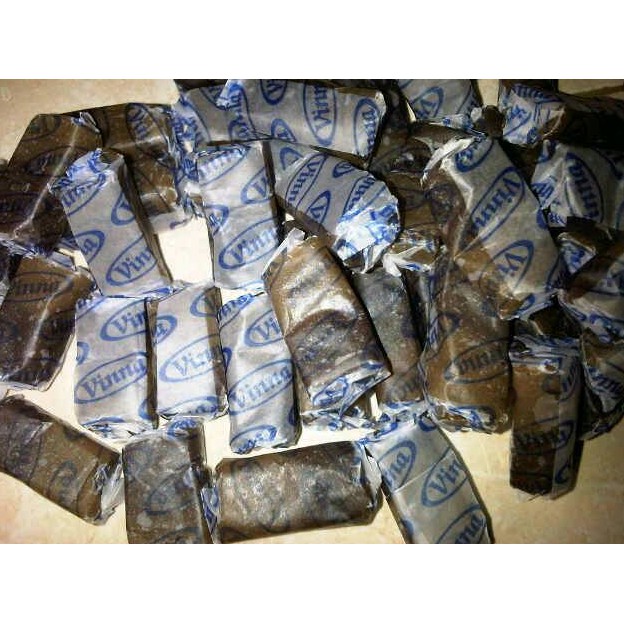 

Dodol asli Garut. Berat 500 Gram