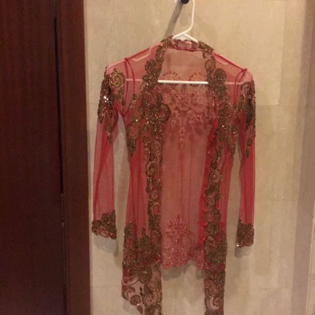 Preloved kebaya tile payet warna merah
