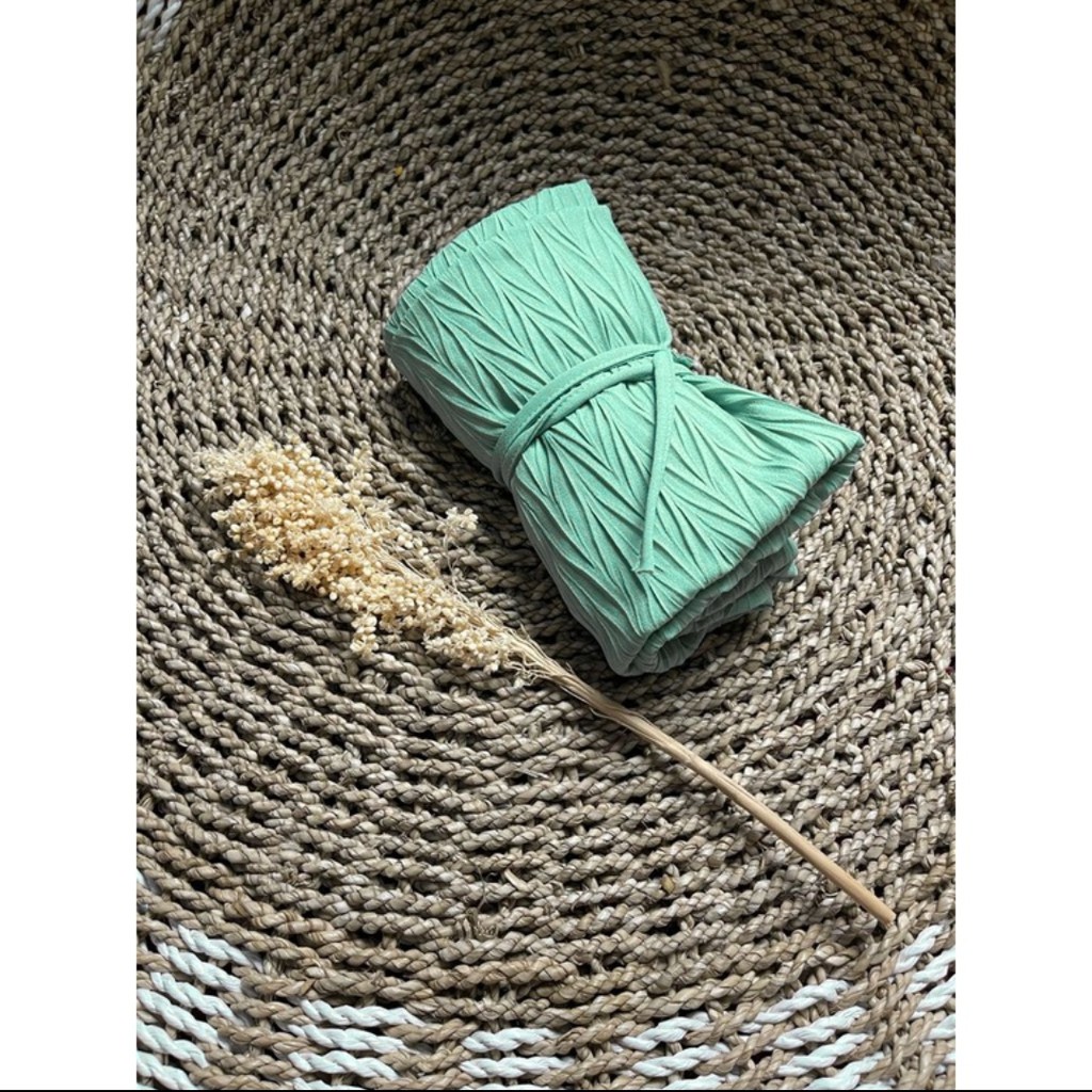 𝐃𝐎𝐎𝐍𝐊𝐀 Emira - HIJAB INSTANT TALI BERGO MARYAM PLISKET Padi Zig Zag Matt. Diamondcrepe-Avocado