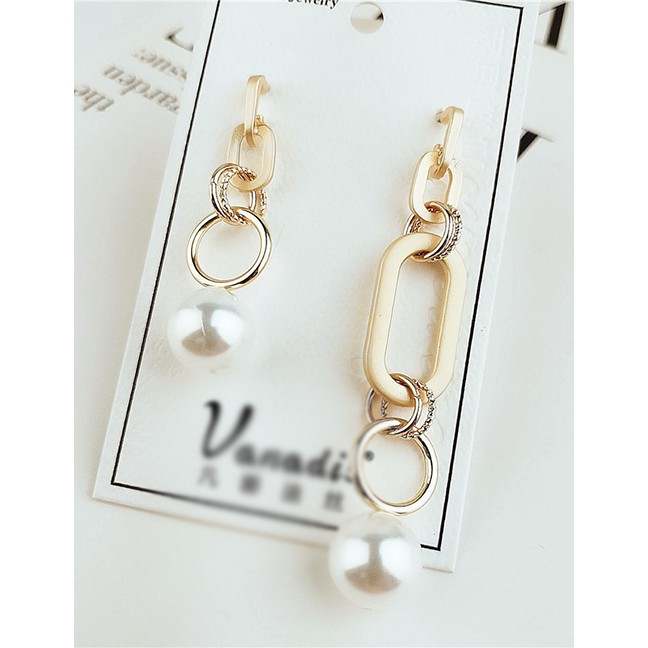 LRC Anting Tusuk  Fashion Gold Alloy Pearl And Diamond Earrings F40671