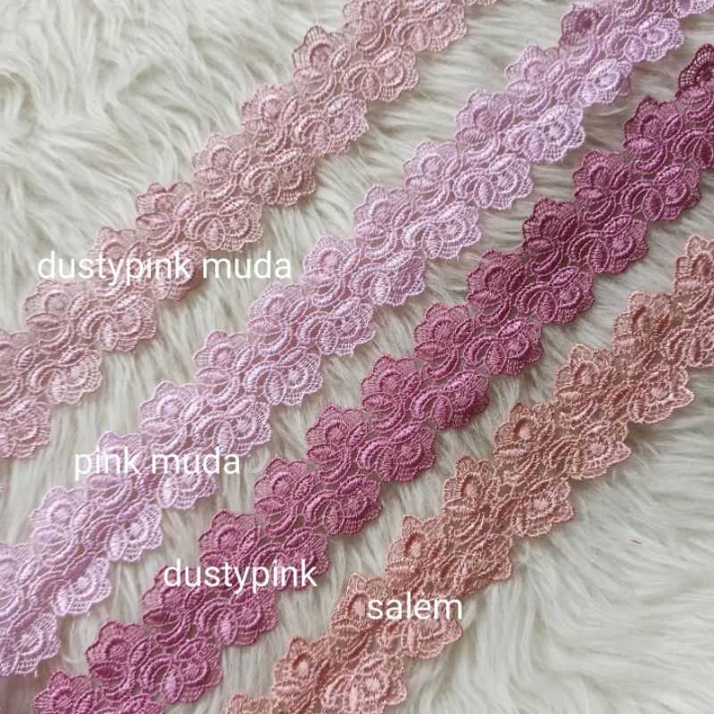 Renda bunga bordir rajut brokat ziper zipper zyper guiper gyper giper dijual per  yard