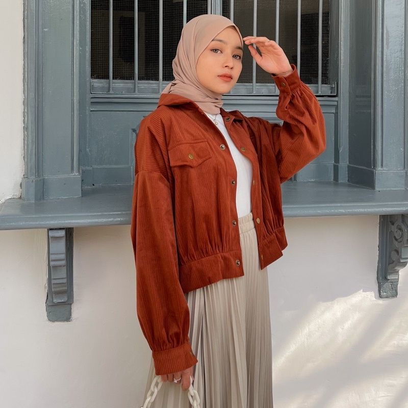 Corduroy jacket by edmee outfit
