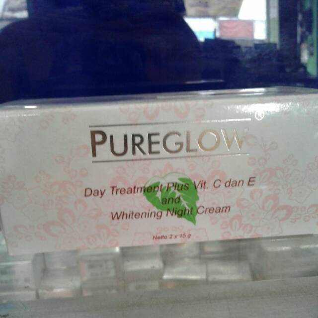 Pureglow day & whitening night cream