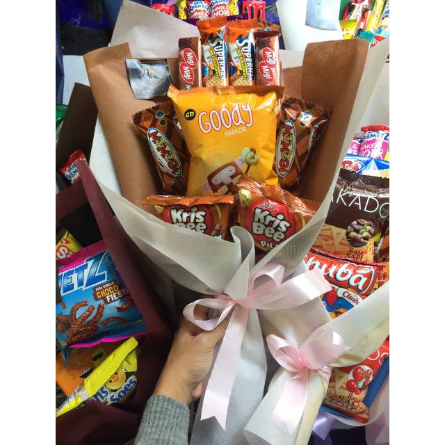 

Snack bouquet / Buket Makanan