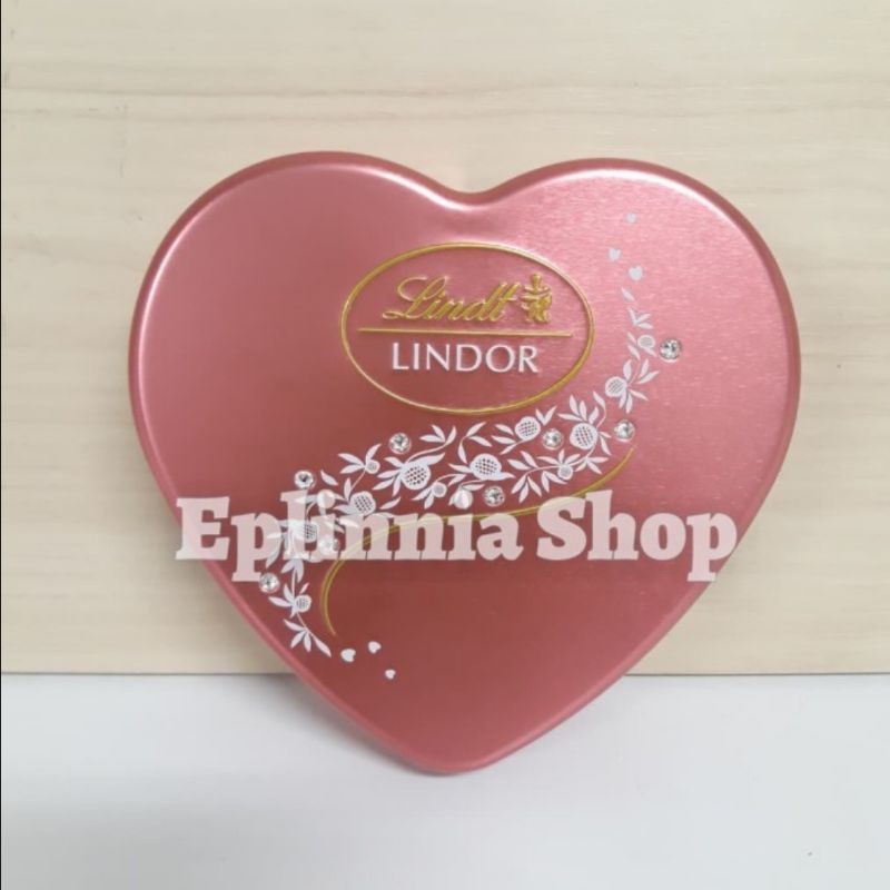 

Cokelat Love Lindt Lindor 96 gr - Cokelat Valentine Putih Rasa Strawberry