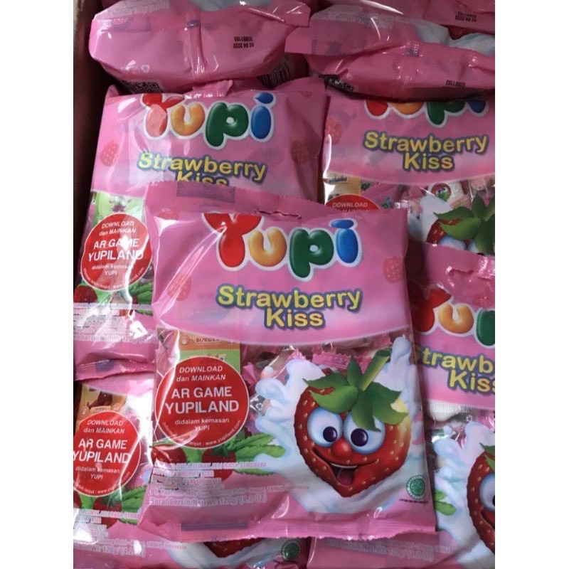 

yupi strawberry kiss