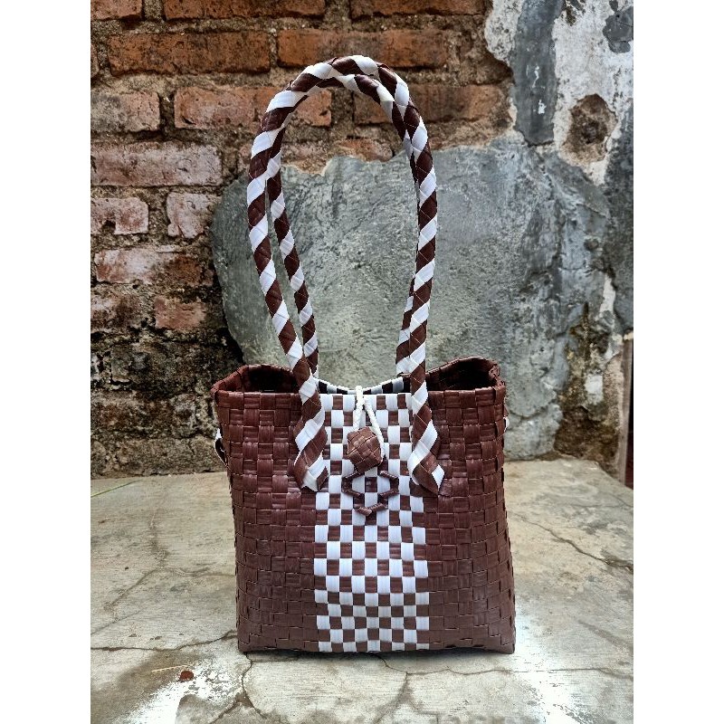 Tas Jali Coklat Putih Ukuran 22x9x19cm Premium Quality