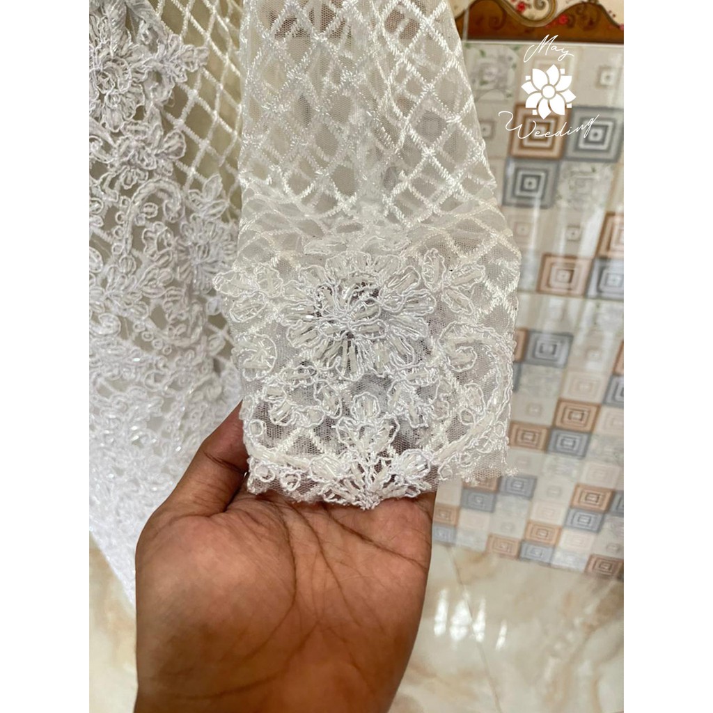 Kebaya Akad Tile Motif Bunga Kotak Pengantin Wanita