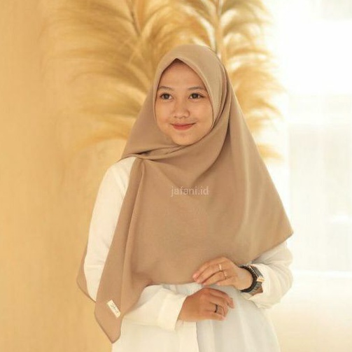 Hijab segi empat instan diamond crepe dua layer 120 x 120