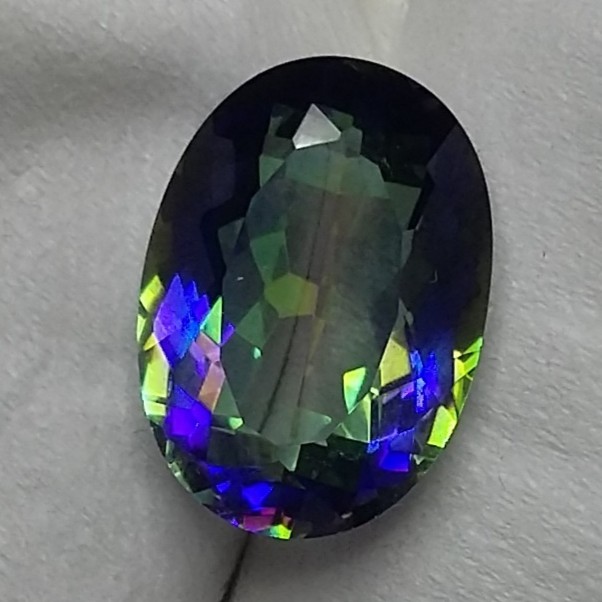 Natural Mystic Quartz Rainboww 6.26 cts