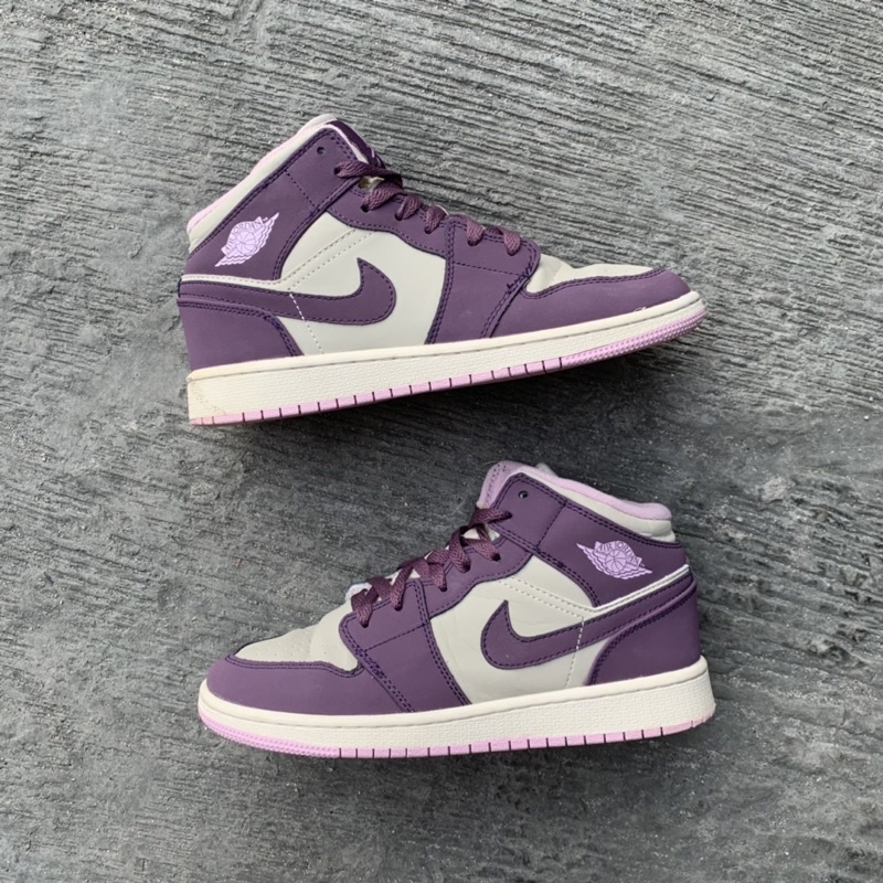 Nike Air Jordan 1 Mid Purple - Second