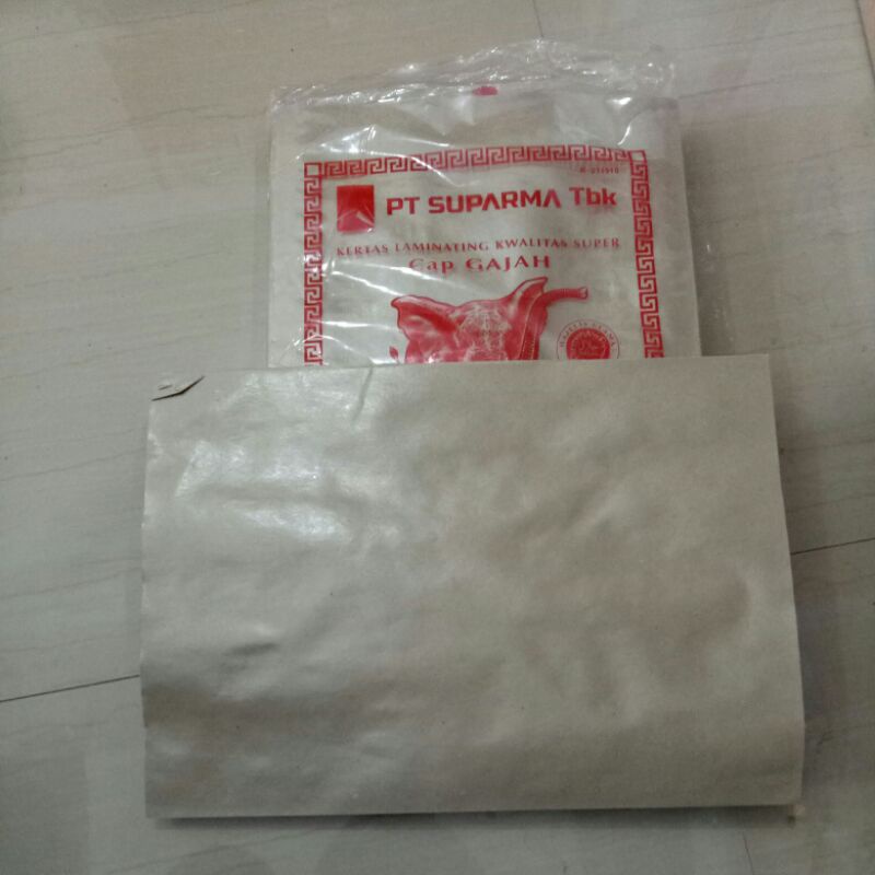 kertas minyak cap gajah