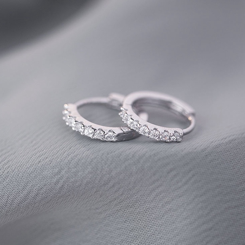 Anting Tusuk Sterling Silver 925 Dengan Berlian Imitasi Untuk Wanita