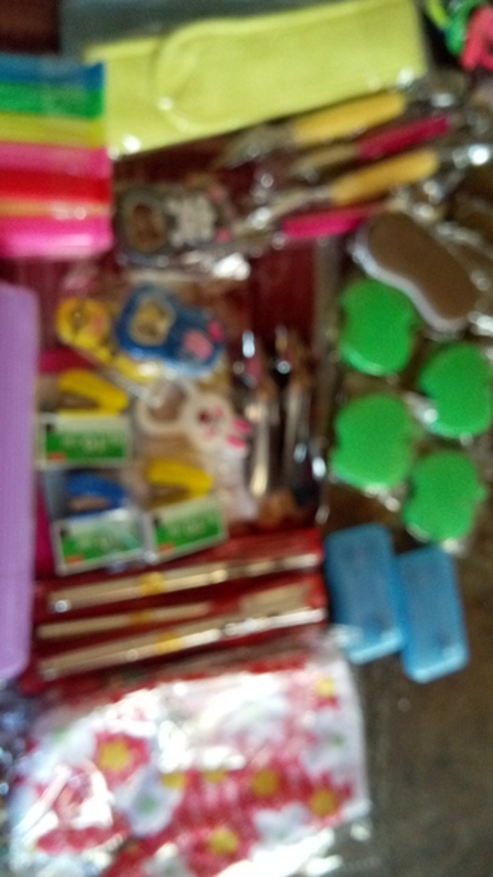 Peeler Lipat Pengupas Buah Dan Sayuran Bentuk Apel