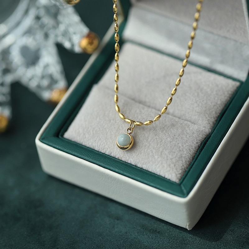 Kalung Rantai Liontin Batu Giok Hetian Alami Bentuk Bulat Warna Emas Untuk Wanita