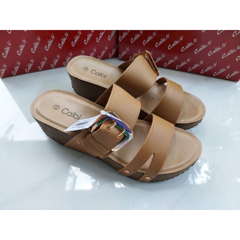 Sandal Wedges Merk Calbi DJ. 2776