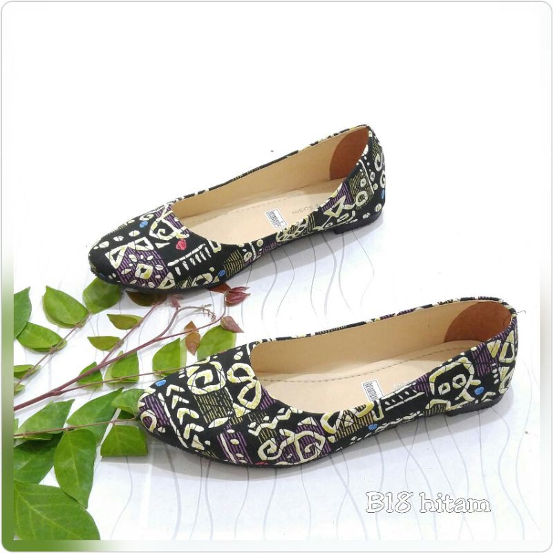 Borneo Sepatu Wanita Flat Flatshoes  BE05 dan BB18 Bahan Kanvas dan Sintetis by Xavyera