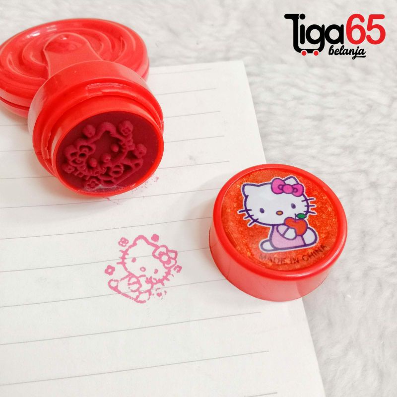 365 Stempel Bulat Karakter dengan warna cerah