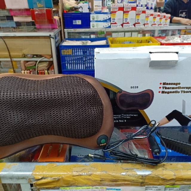 Massage Pillow 8028 - Alat Pijat Mobil - Mesin Pijat