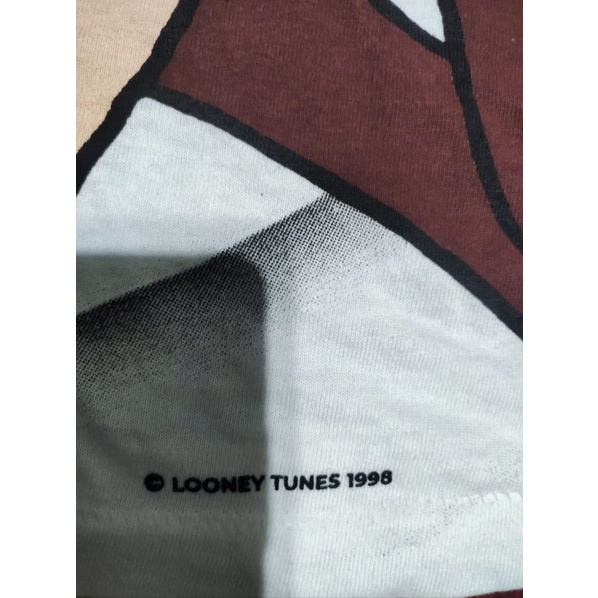 kaos looney tunes AOP