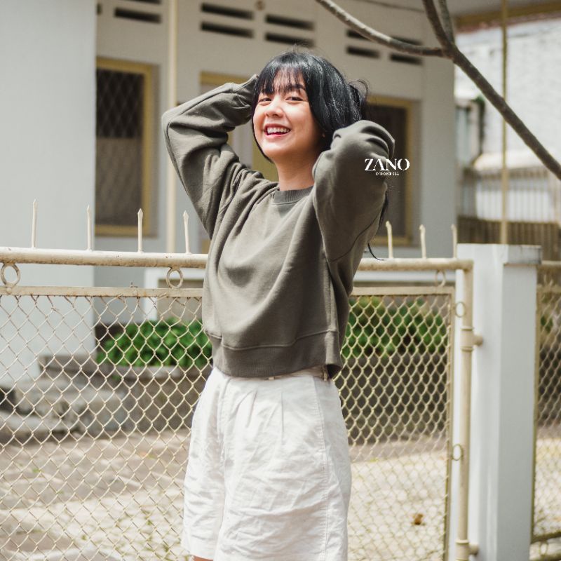 ZANO BASICS Sweater Crop Armylla