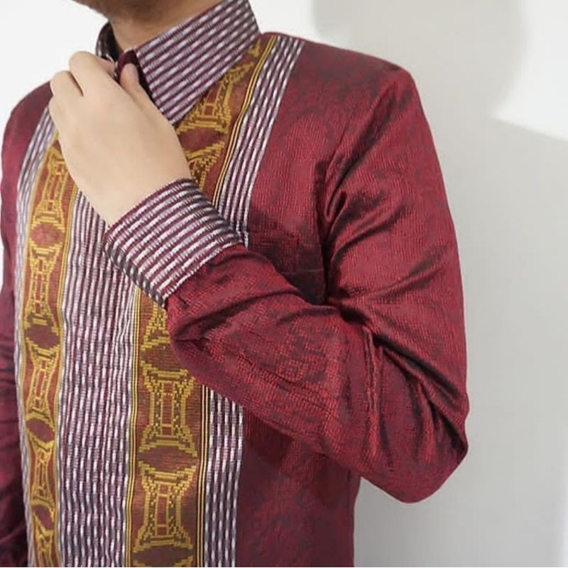 Kemeja Songket Lengan panjang Hem Tenun Songket  Kemeja Songket Maroon